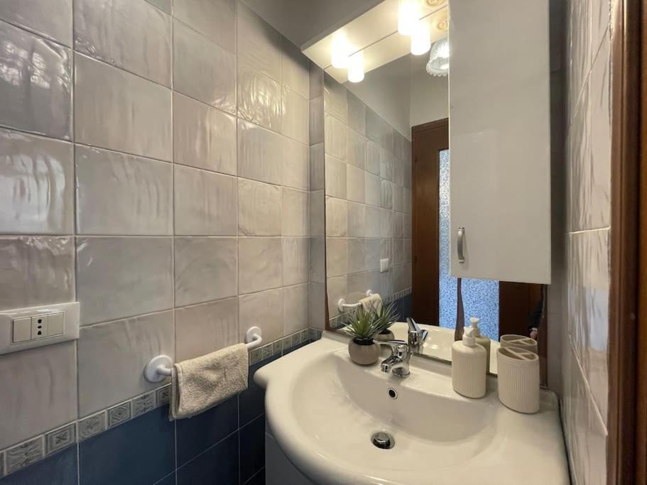 דירות פייטרה ליגורה Free Parking Casa Con Giardino - Centro Mare A 5 Minuti מראה חיצוני תמונה
